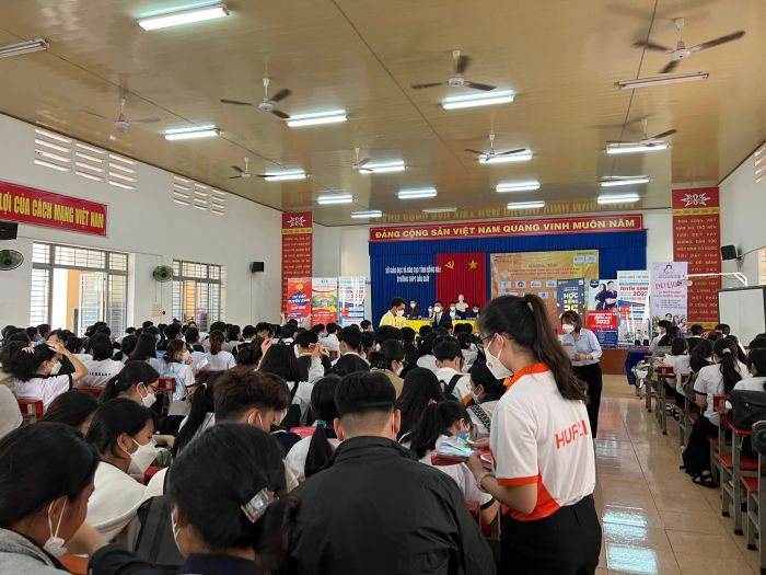 Ảnh HUFLIT - Trường Đại học Ngoại ngữ - Tin học - Ảnh 2