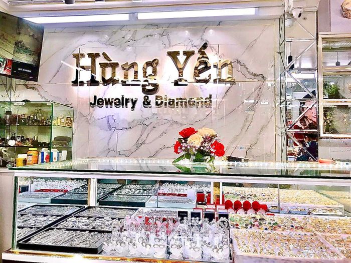 Bộ sưu tập nhẫn cưới đẳng cấp tại Hùng Yến