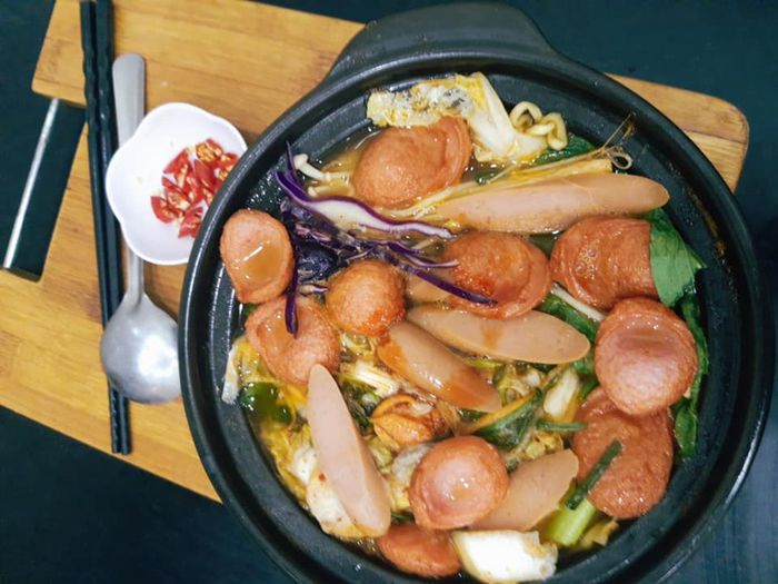 Ảnh 3 - Set đồ ăn đa dạng từ mì cay đến tokbokki tại Sumo