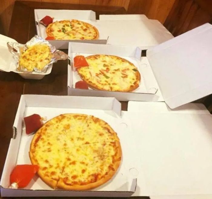 Hình ảnh không gian ấm cúng tại Mimoza Pizza