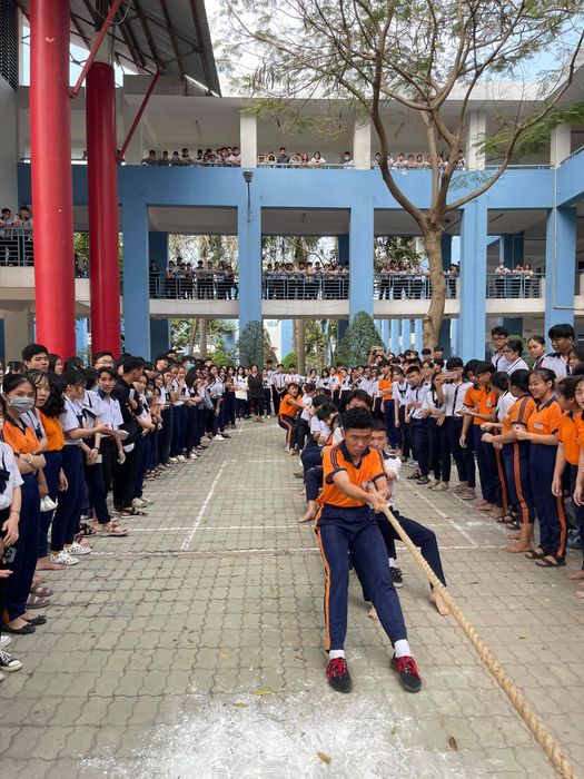Trường THPT Nguyễn Hữu Tiến hình ảnh 1