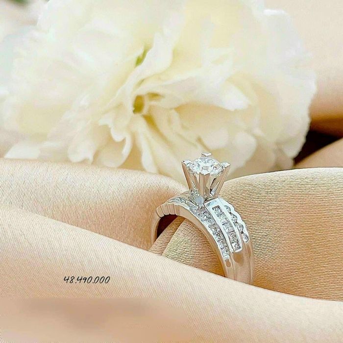 Hình ảnh showroom PNJ sang trọng