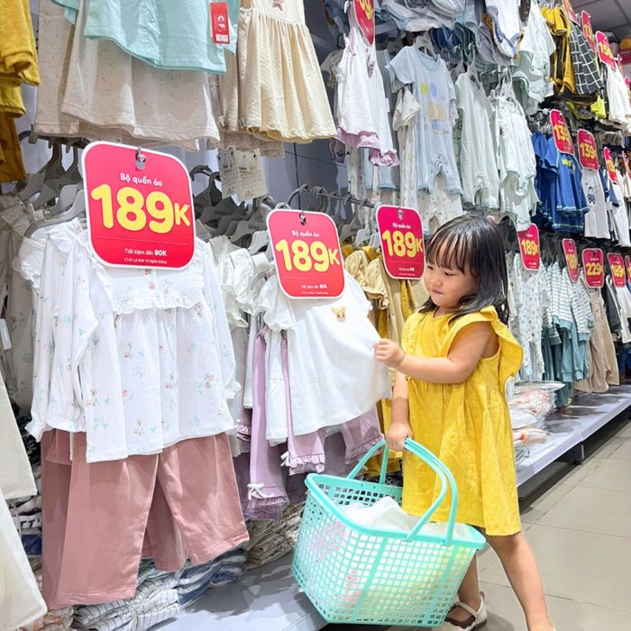 Không gian mua sắm tiện nghi tại Con Cưng