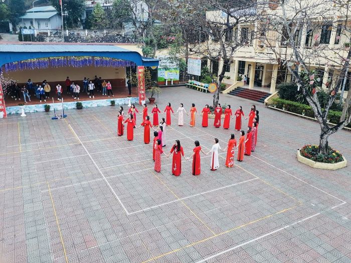 Trường Tiểu học Phùng Chí Kiên - Hình Ảnh 2