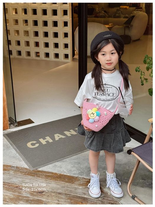 Không gian mua sắm sang trọng tại Nguyenha Kids
