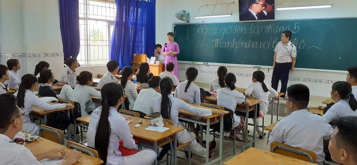Trường THPT Phạm Văn Sáng hình ảnh 1