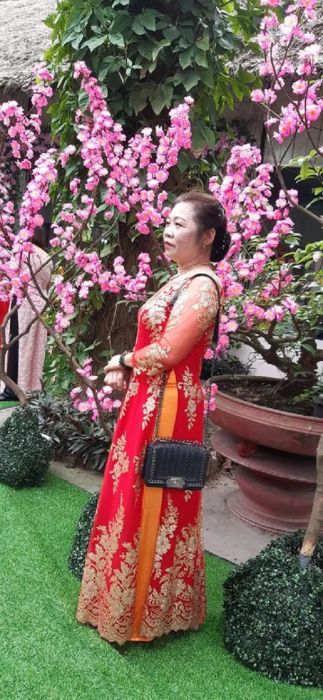 Nhà thơ Hoàng Thị Sáng ảnh minh họa