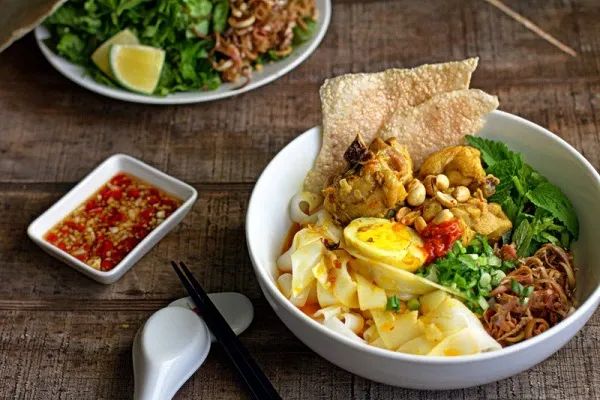 Đặc Sản Mì Quảng Dung - Hình ảnh ấn tượng 2