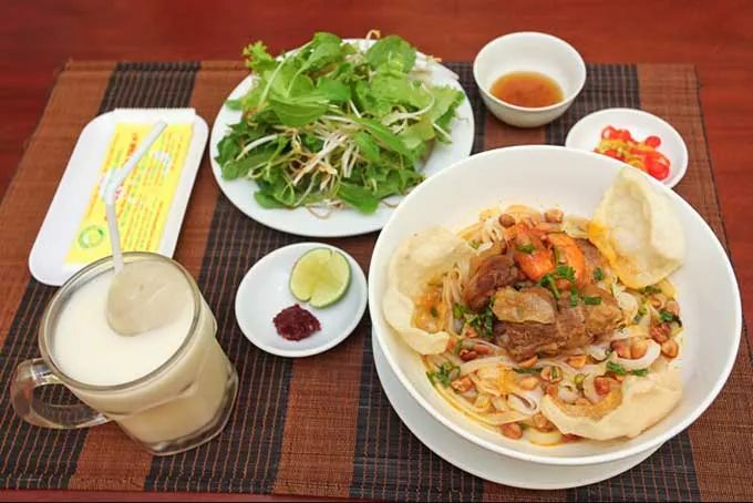 Mì Quảng Bà Mua - Hình ảnh ấn tượng 2
