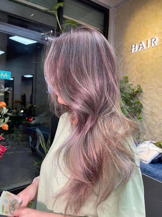 Hình ảnh Salon Việt Tùng – Không gian sang trọng và chuyên nghiệp