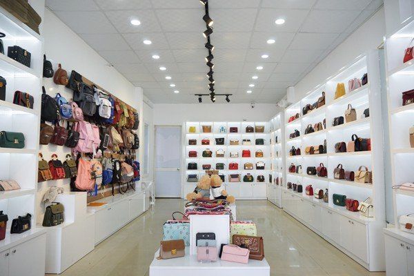 Không gian mua sắm trẻ trung tại FAYA - Ảnh 1