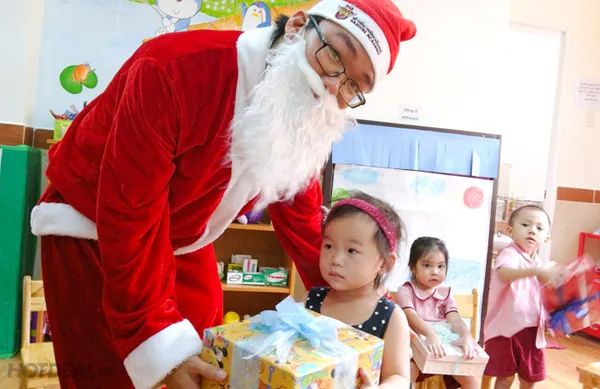 Hình ảnh minh họa lời chúc Giáng sinh ý nghĩa số 7 từ Ông già Noel