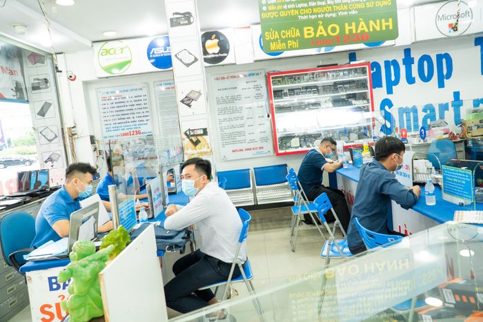 Đội ngũ kỹ thuật viên lành nghề Bảo Hành One