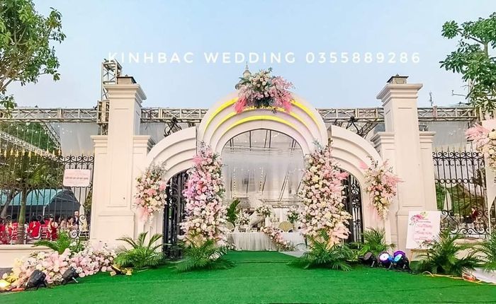Không gian tiệc cưới sang trọng do KinhBac Wedding Planner thực hiện