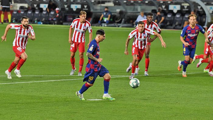 Khoảnh khắc Messi thực hiện thành công pha đá penalty kiểu Panenka đầy tinh tế