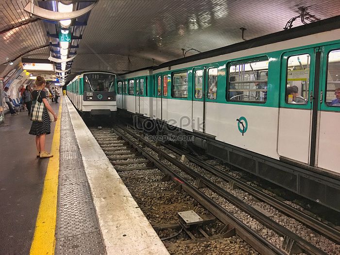 Hình ảnh Metro Paris - Tác phẩm nghệ thuật dưới lòng đất