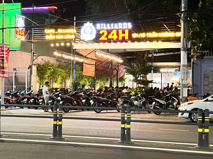 Cafe Bida 24h - Góc nhìn nghệ thuật qua ống kính về không gian bi-a đêm