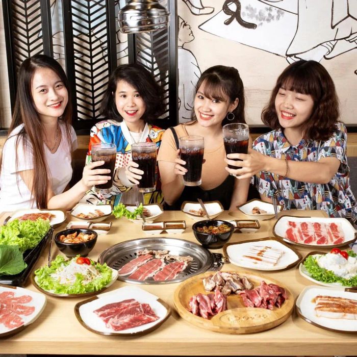 Không gian ấm cúng tại Foodlee