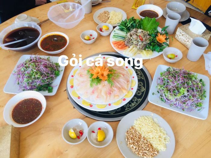 Những món đặc sản làm nên thương hiệu Cửu Long Gà
