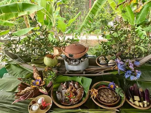 Ảnh 2: Trải nghiệm độc đáo trên những căn nhà gỗ nổi tại Hương Tràm