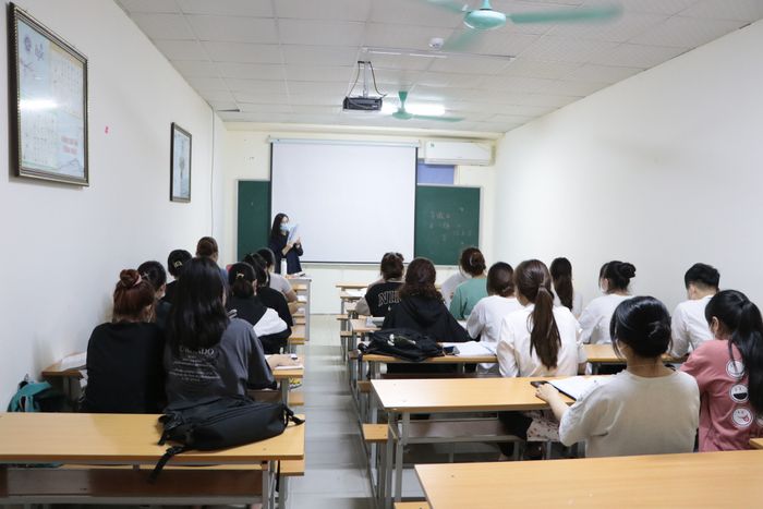 Hình ảnh khuôn viên hiện đại của Trường Cao đẳng Công nghệ Bách khoa Hà Nội