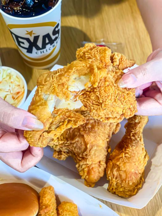 Gà rán Texas thơm ngon, giòn rụm