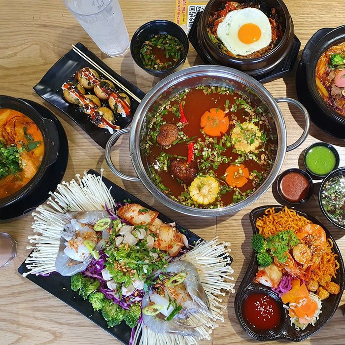 Không gian ấm cúng tại SaSin