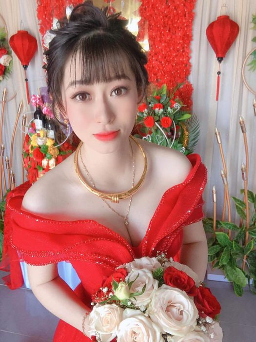 Bộ sưu tập hình ảnh cô dâu rạng rỡ của Nga Makeup Artist