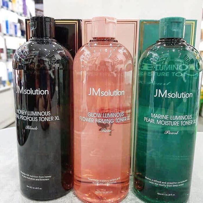 Hình ảnh Toner JM Solution Luminous - góc cận cảnh sản phẩm thực tế