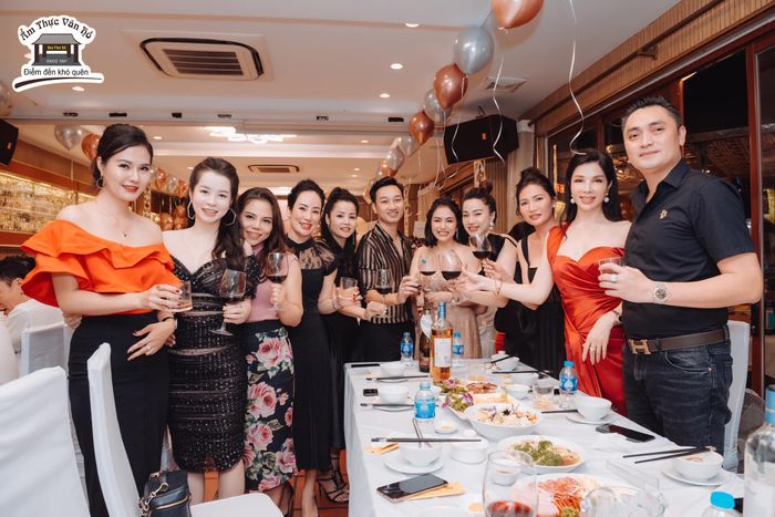 Góc thưởng thức sang trọng tại Vân Hồ - Ảnh 2