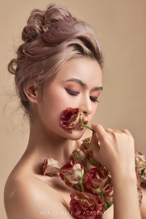 Kiệt tác trang điểm từ Hoa Vũ Makeup Academy