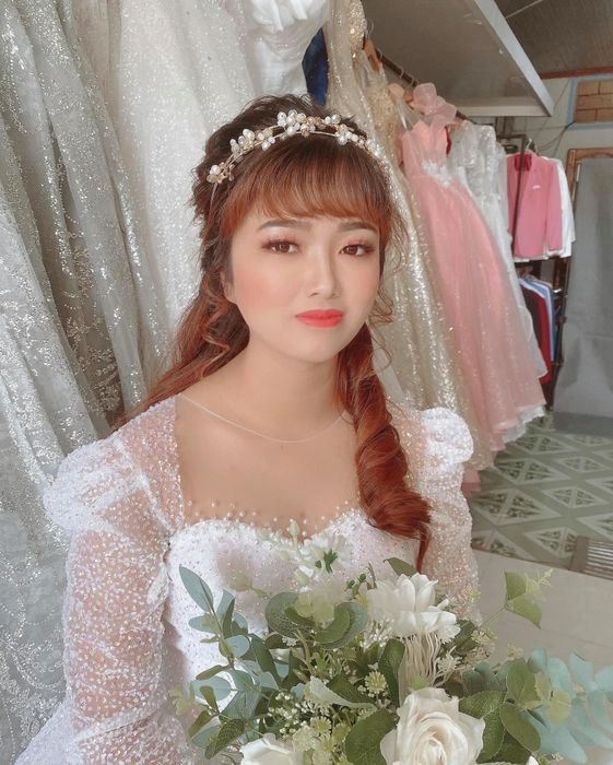 Khoảnh khắc tỏa sáng của cô dâu cùng Áo cưới Vũ Trung