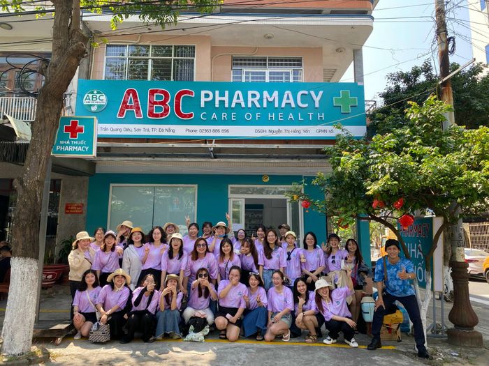 Hình ảnh nội thất hiện đại tại Nhà thuốc ABC Pharmacy