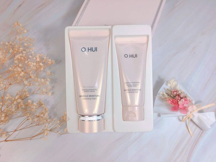 Hình ảnh sữa rửa mặt OHUI chính hãng