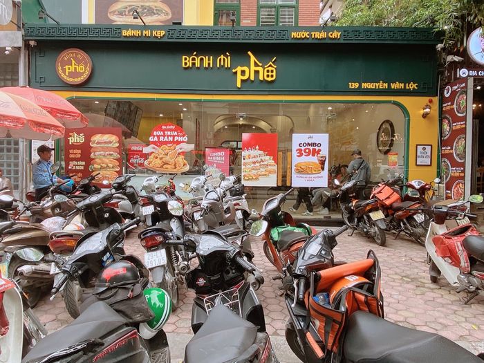 Hình ảnh Bánh Mì Phố - Đặc sản giữa lòng Hà Nội
