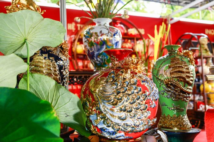 Bộ sưu tập gốm nghệ thuật tinh xảo tại Không Gian Gốm Bát Tràng
