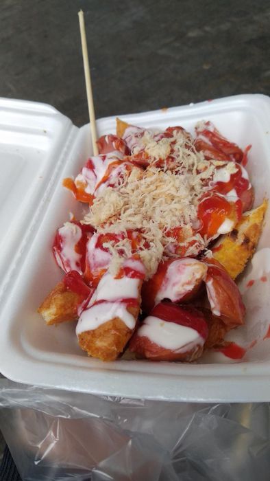 Hình ảnh đầy mê hoặc từ Bánh Mì Nướng Muối Ớt Cô Liên - tinh hoa ẩm thực đường phố