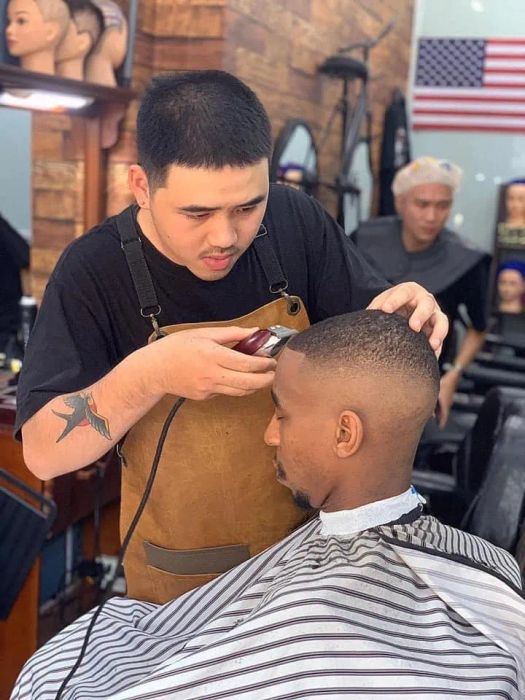 Sơn Long Barber Shop hình ảnh 2