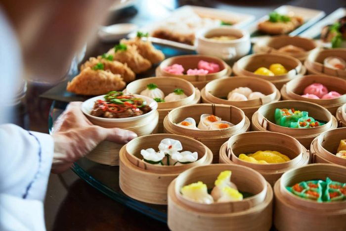 Quầy buffet cuối tuần với hơn 50 món dimsum đặc sắc tại Golden Dragon Restaurant - Ảnh 3
