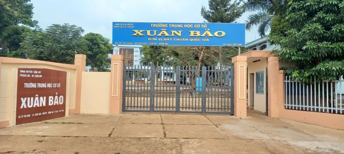 Góc nhìn toàn cảnh về khuôn viên xanh mát của THCS Xuân Bảo