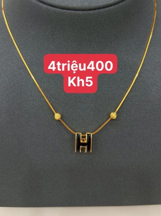 Không gian sang trọng và bộ sưu tập đa dạng tại Tiệm Vàng Kim Hương 5