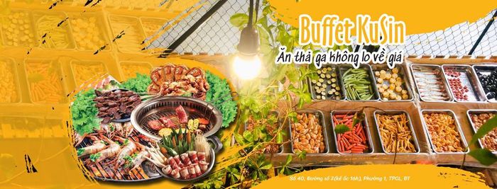 Không gian ấm cúng và bữa tiệc buffet đa dạng tại KUSIN