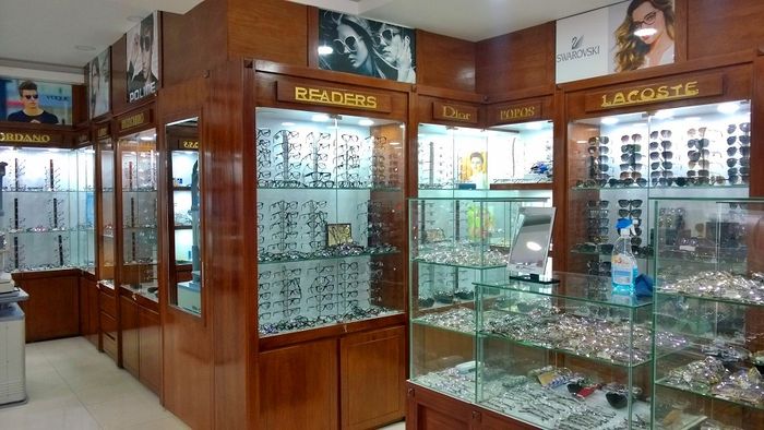 Bộ sưu tập kính thời trang đa dạng tại Mắt Kính Saigon One