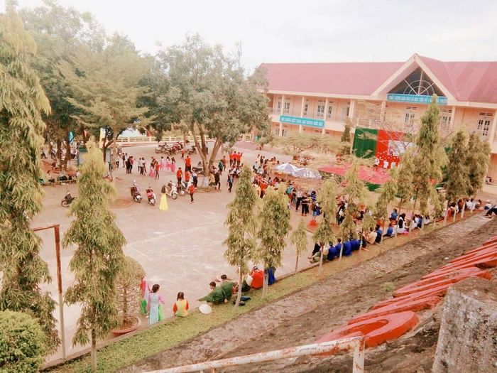 Hoạt động giảng dạy và học tập sôi nổi tại THCS Nguyễn Bỉnh Khiêm
