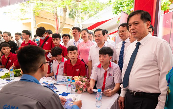 Trường Trung Cấp Quốc Tế Hà Nội - Hình ảnh 1