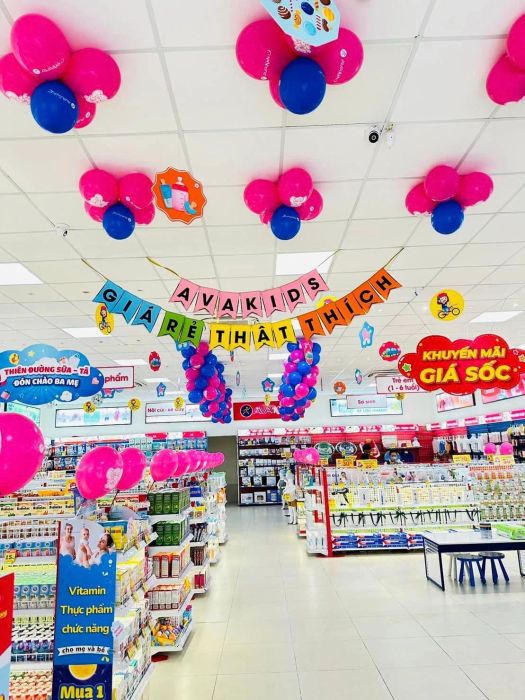 Không gian mua sắm AVAKids đầy màu sắc