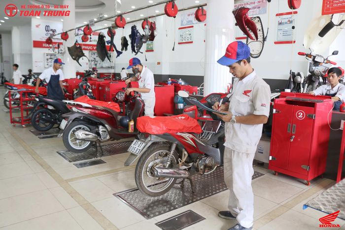 Honda Toàn Trung ảnh 1