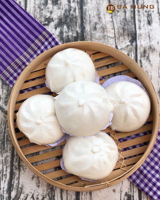Không gian thưởng thức bánh bao tại Ba Hưng