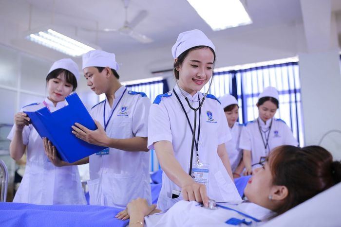Trường Trung Cấp Nghề Điều Dưỡng Hà Nội - Hình ảnh 2