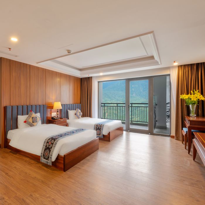 Bamboo Sapa Hotel - Ảnh không gian hồ bơi vô cực mê hoặc